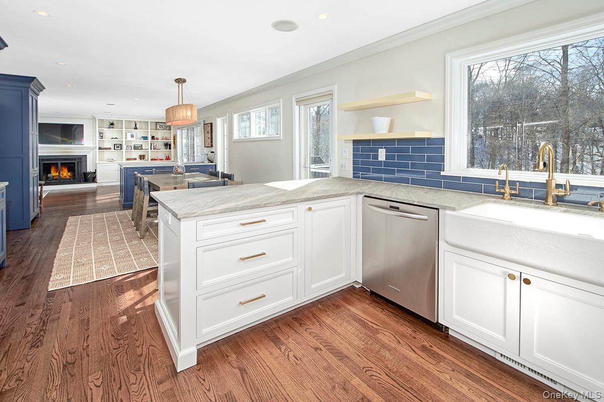 #13 photo, 415 Sarles Street, Bedford Corners , NY 10549