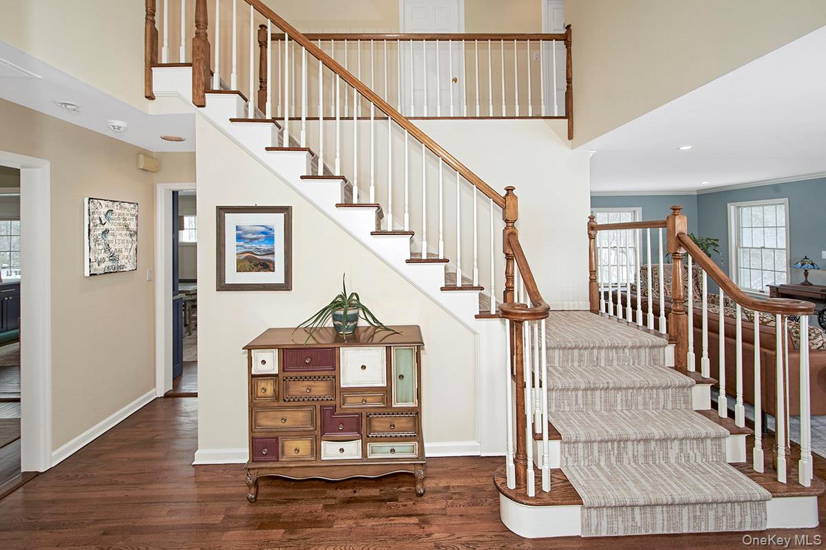 #4 photo, 415 Sarles Street, Bedford Corners , NY 10549