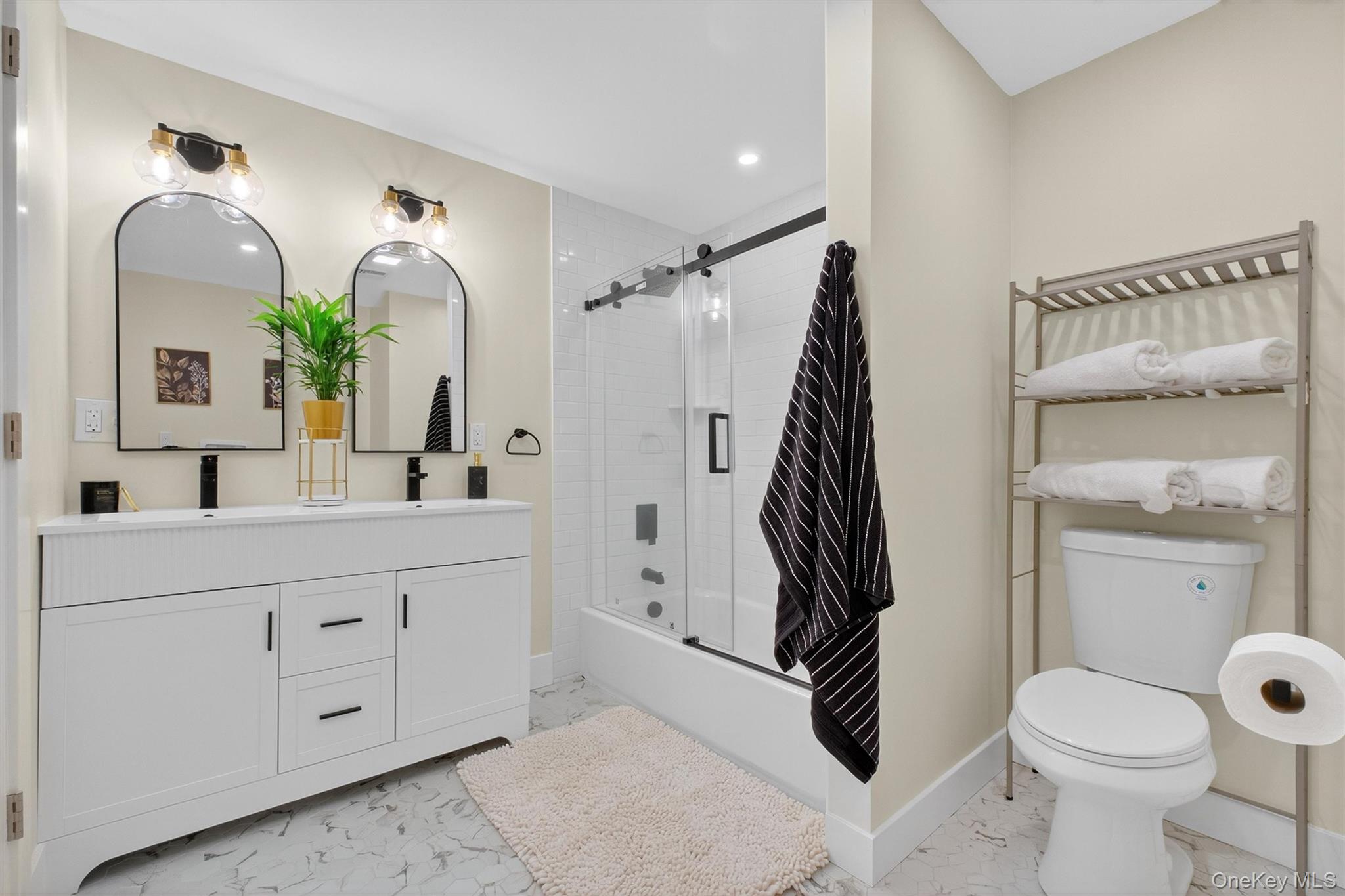 #17 photo, 86 Vassar Road, Wappingers Falls , NY 12603