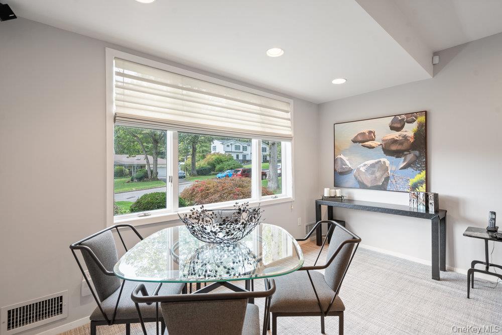 #12 photo, 4 Newport Drive, 长岛 Plainview , NY 11803