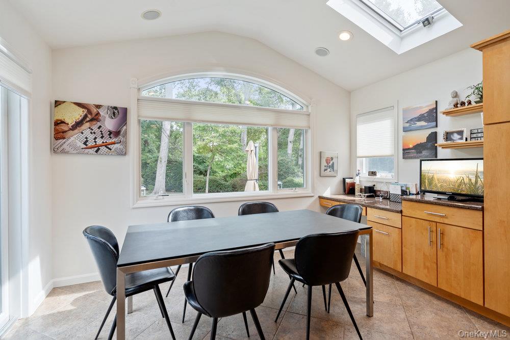 #16 photo, 4 Newport Drive, 长岛 Plainview , NY 11803