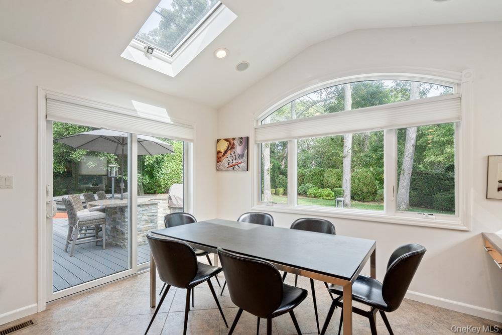 #17 photo, 4 Newport Drive, 长岛 Plainview , NY 11803