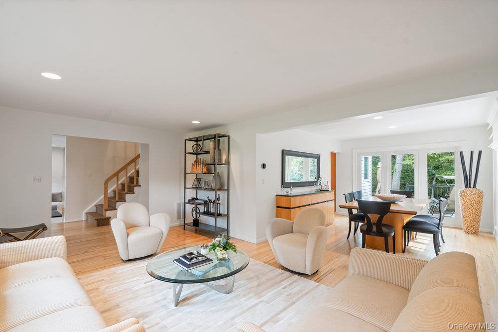 #6 photo, 4 Newport Drive, 长岛 Plainview , NY 11803