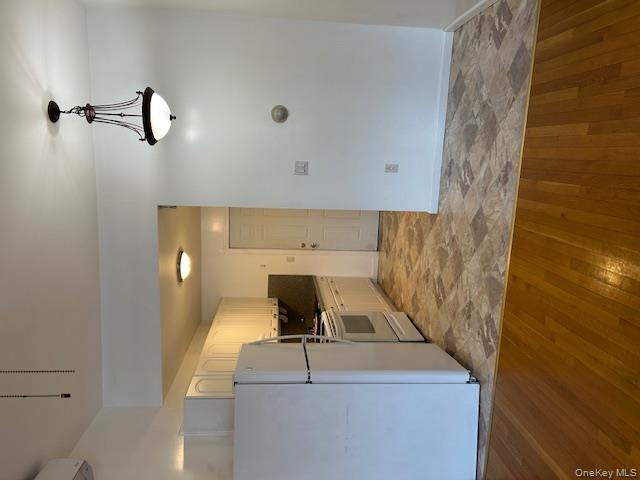 #2 photo, 85 Heling Boulevard, Lindenhurst , NY 11757