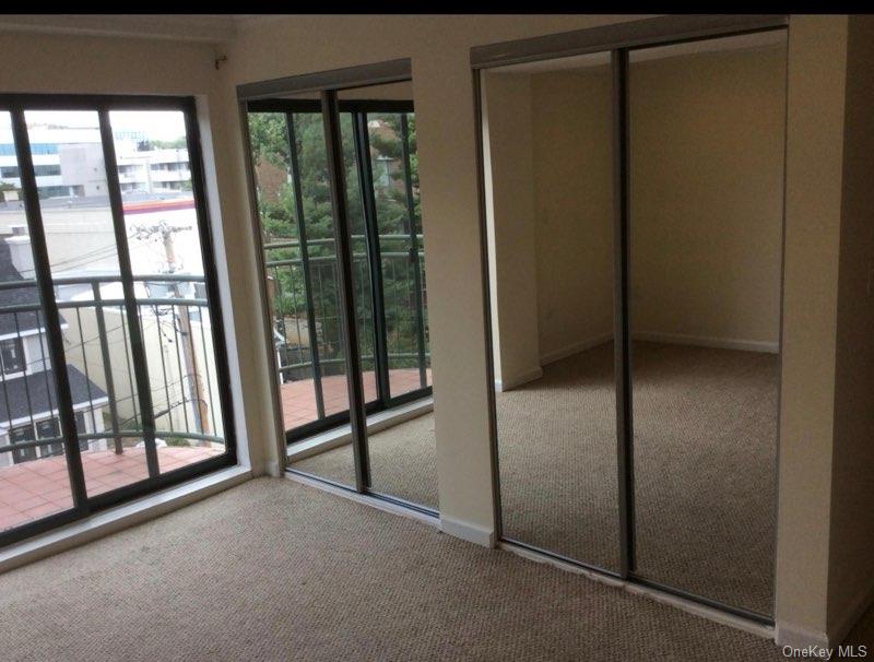 #10 photo, 4 Chelsea Place, מחוז נסאו Great Neck , NY 11021