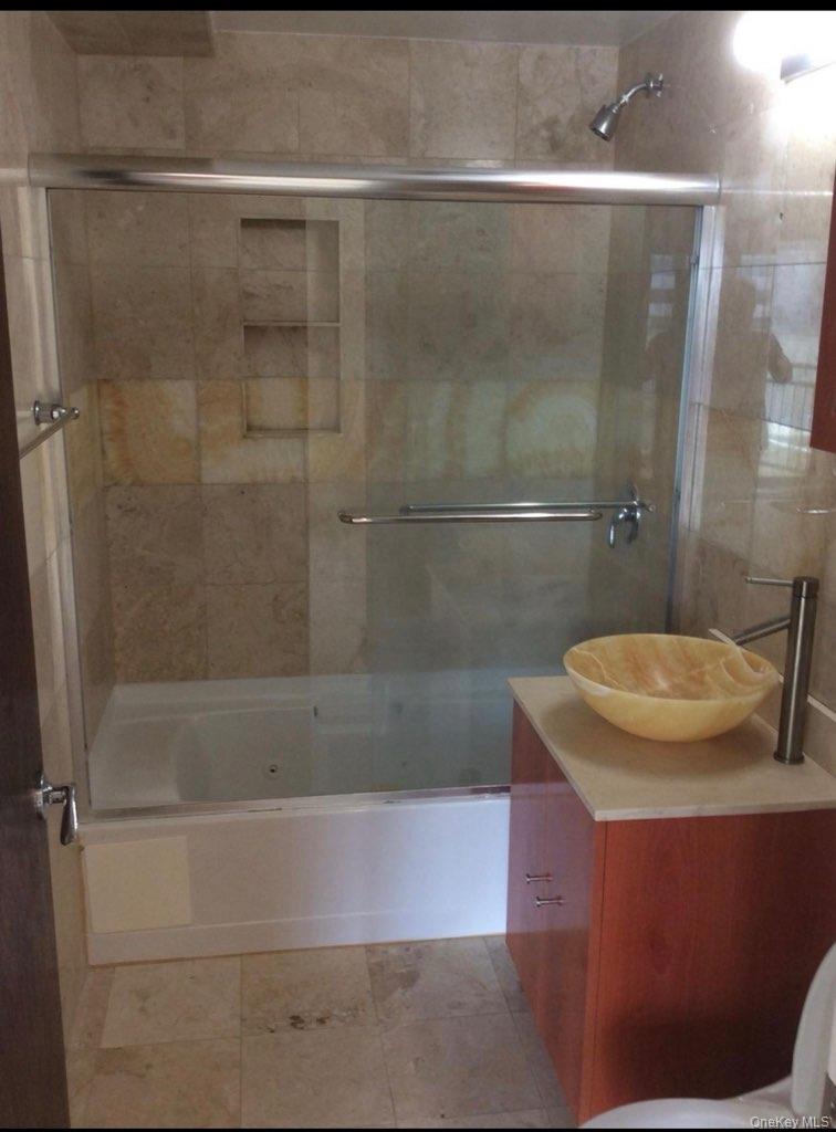 #12 photo, 4 Chelsea Place, מחוז נסאו Great Neck , NY 11021