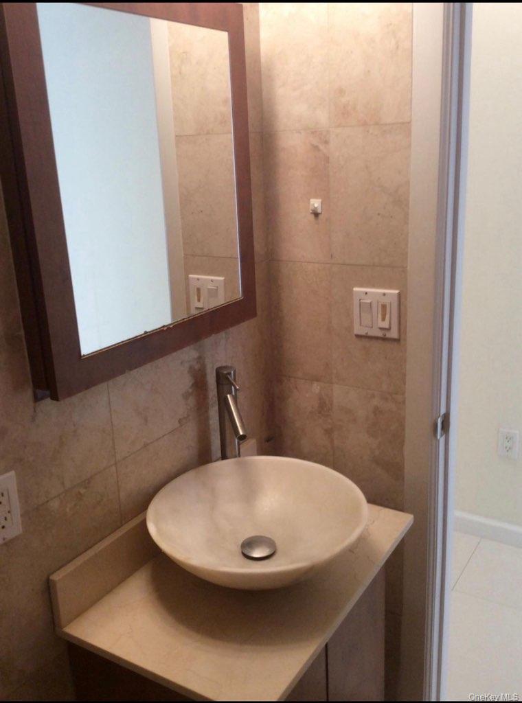 #13 photo, 4 Chelsea Place, מחוז נסאו Great Neck , NY 11021