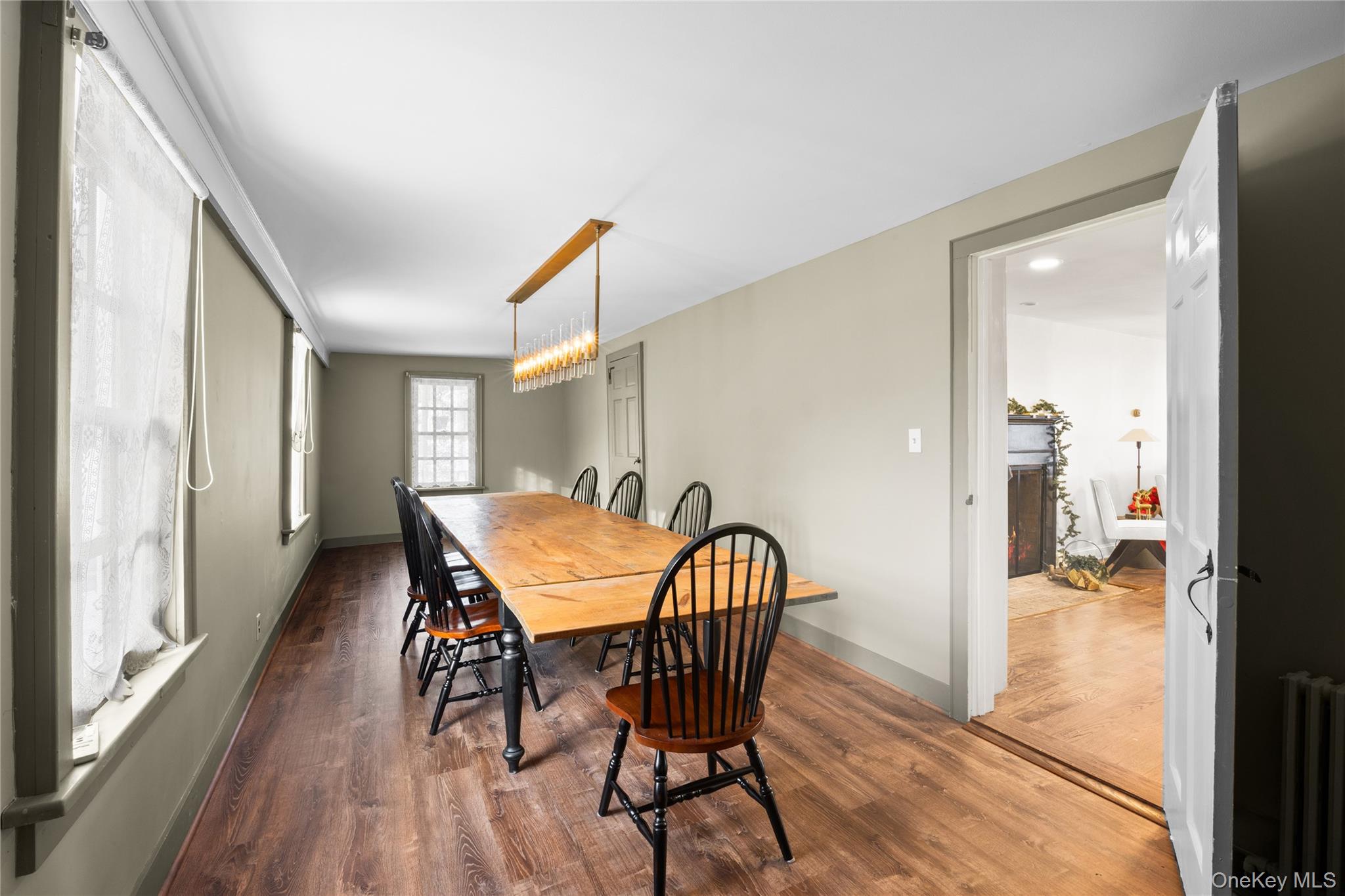 #11 photo, 232 N Country Road, سوفولك Mount Sinai , NY 11766