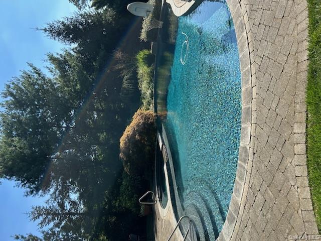 #13 photo, 9 Meadowbrook Lane, Нассау ‖ Old Westbury , NY 11568