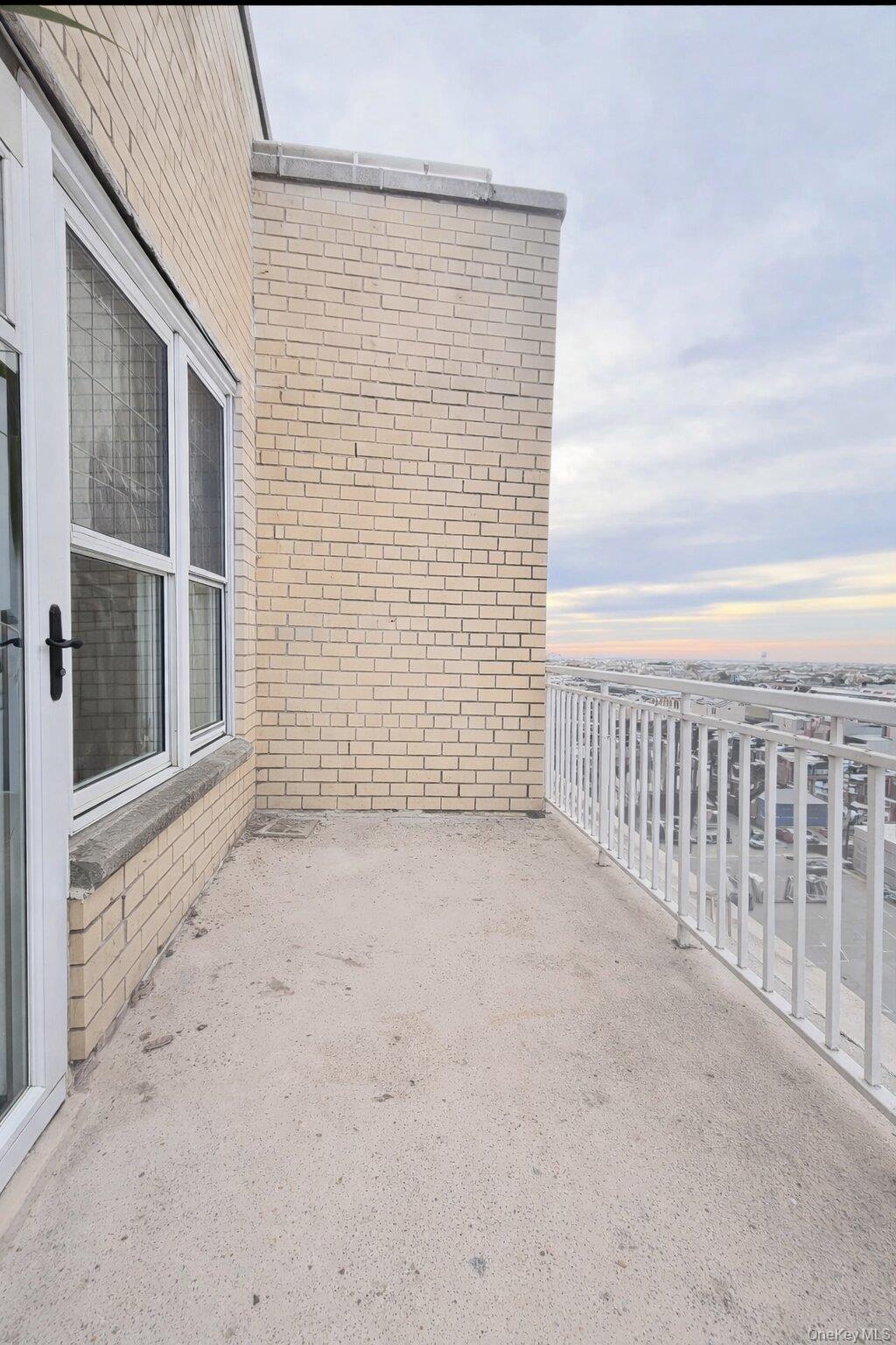 #11 photo, 700 Shore Road, Нассау ‖ Long Beach , NY 11561