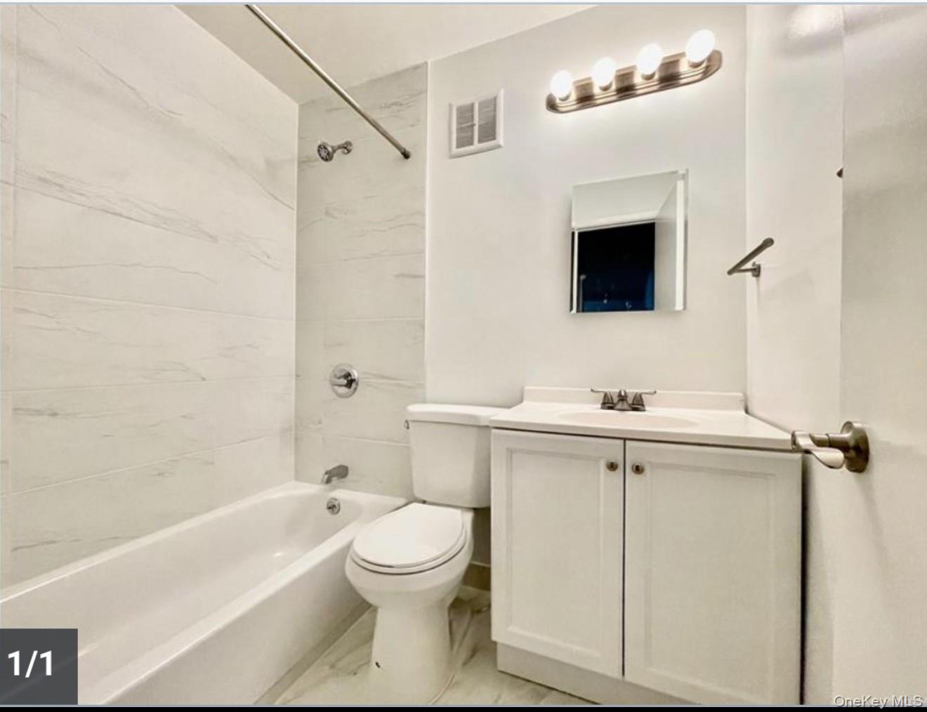 #5 photo, 12415 25th Road, Flushing , NY 11354