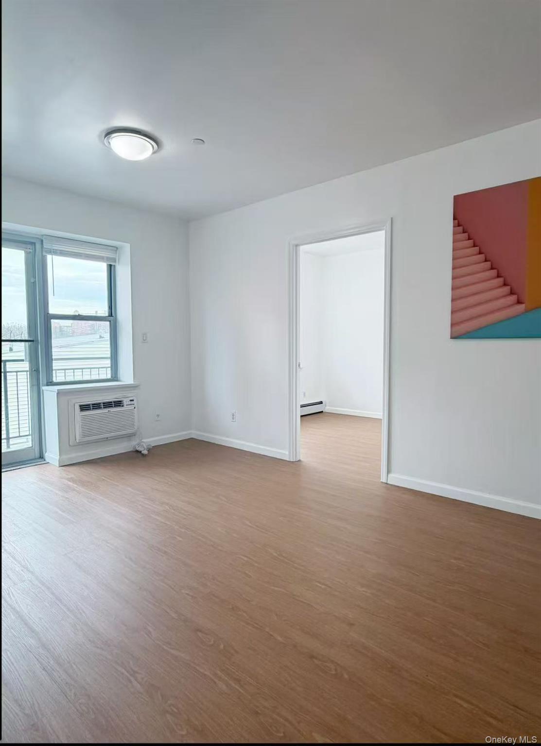 #4 photo, 31-53 Linden Place, Flushing , NY 11354