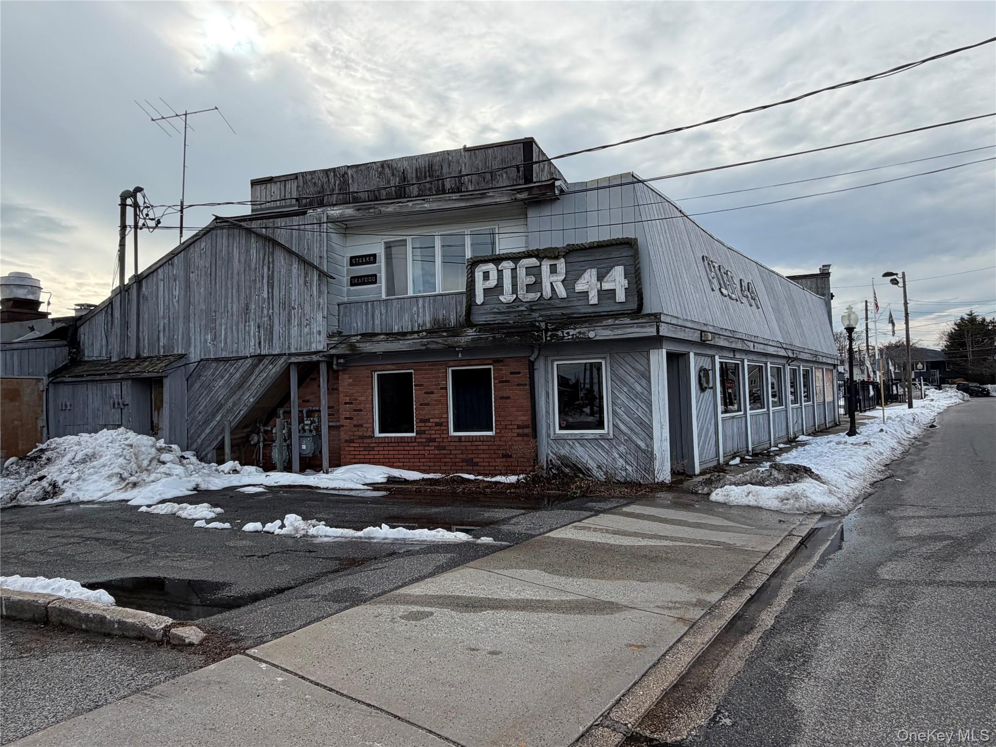 #7 photo, 444 Fire Island Avenue, Babylon , NY 11702