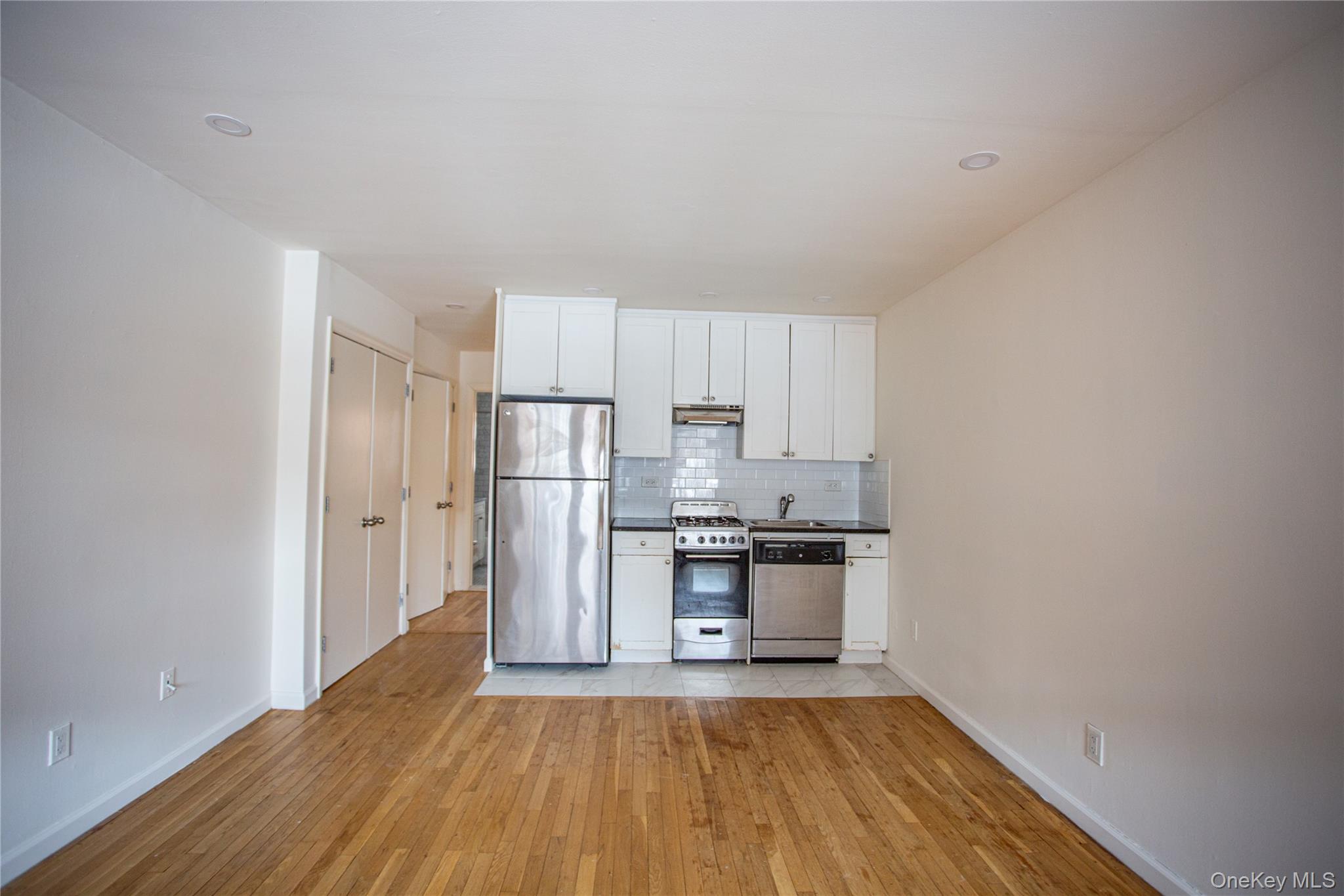 #2 photo, 765 Shore Road, 长岛 Long Beach , NY 11561