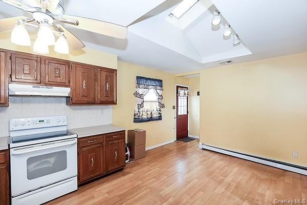 #10 photo, 6 Oakdale Avenue, Selden , NY 11784