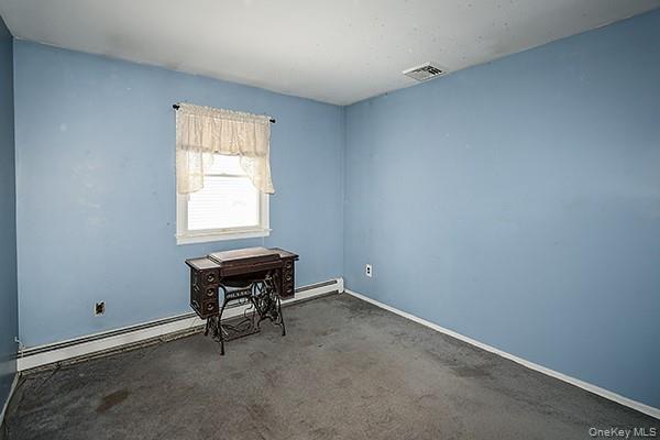 #14 photo, 6 Oakdale Avenue, Selden , NY 11784