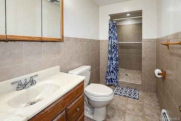 #16 photo, 6 Oakdale Avenue, Selden , NY 11784