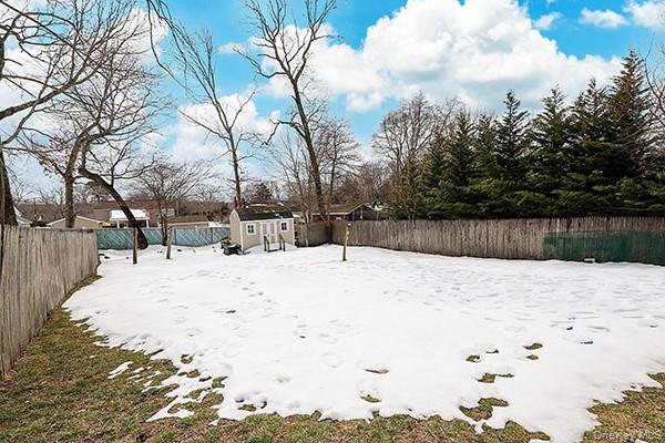 #19 photo, 6 Oakdale Avenue, Selden , NY 11784