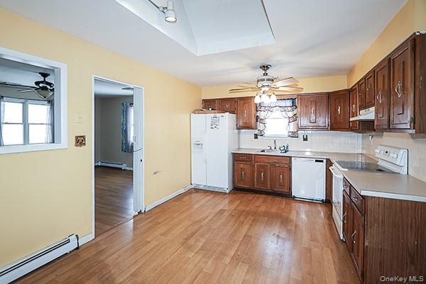 #9 photo, 6 Oakdale Avenue, Selden , NY 11784