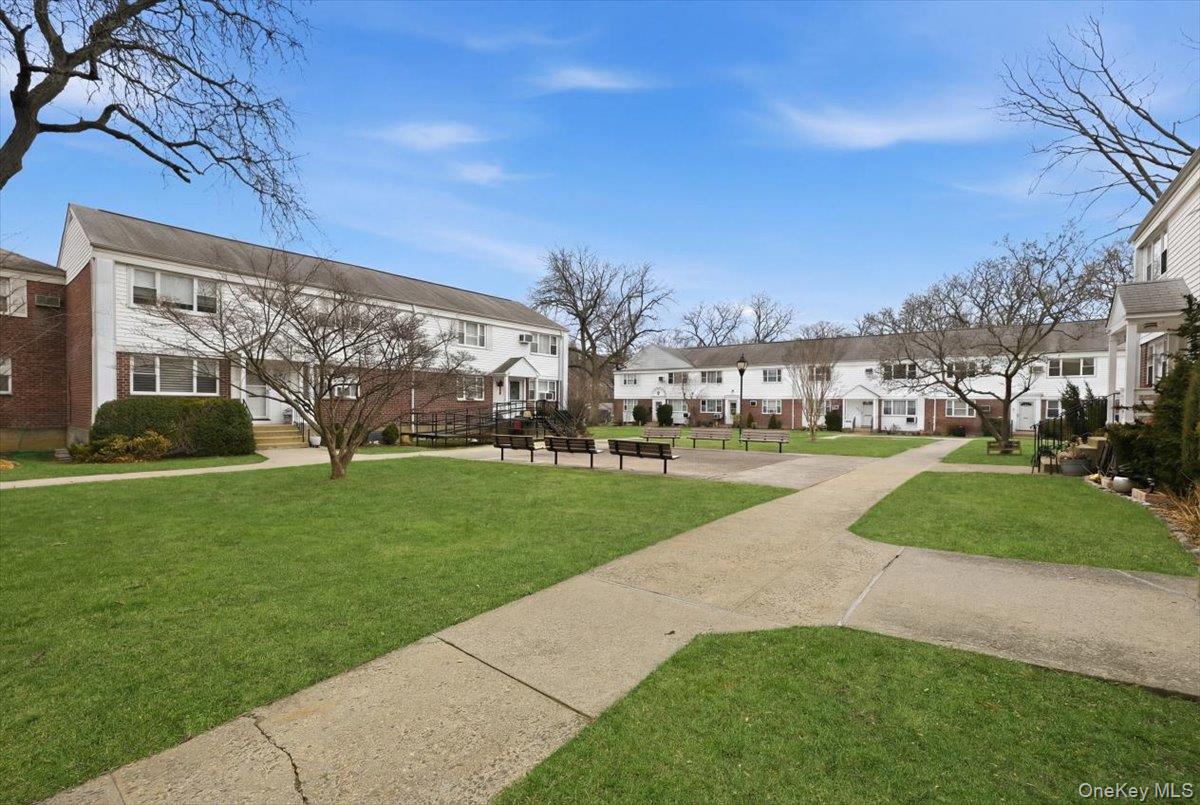 #19 photo, 15-64 212th Street, 뉴욕퀸즈 Bayside , NY 11360