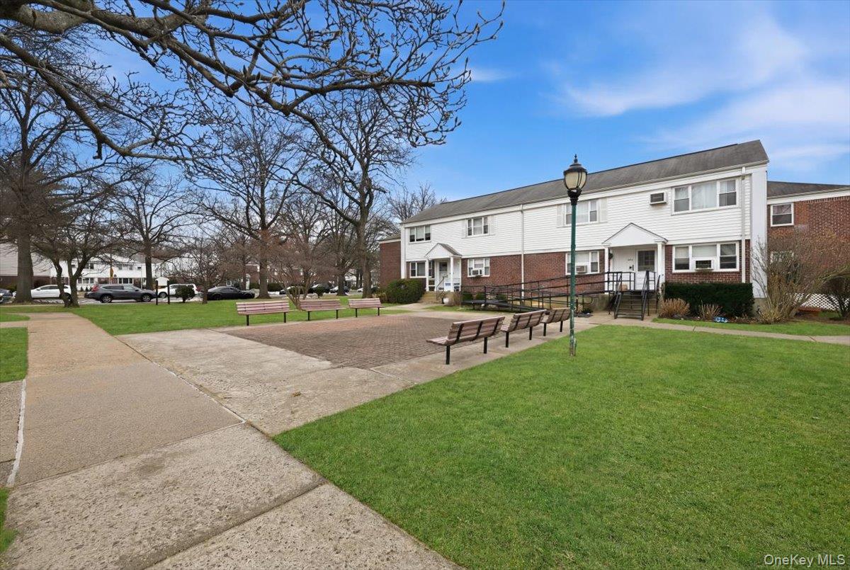 #20 photo, 15-64 212th Street, 뉴욕퀸즈 Bayside , NY 11360