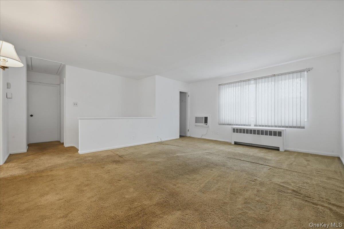 #6 photo, 15-64 212th Street, 뉴욕퀸즈 Bayside , NY 11360