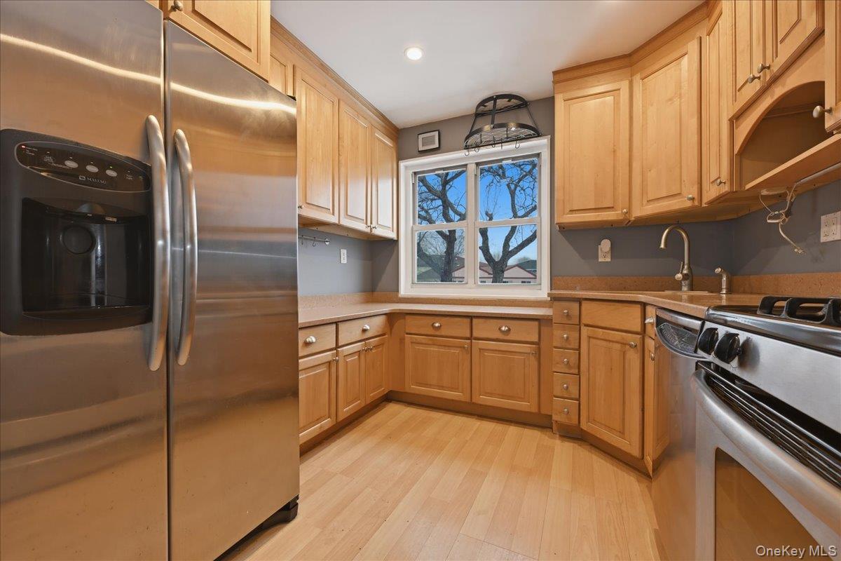 #7 photo, 15-64 212th Street, 뉴욕퀸즈 Bayside , NY 11360