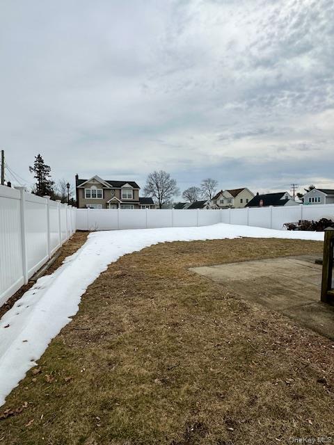 #14 photo, 3861 Peter Street, नासाउ काउंटी Seaford , NY 11783