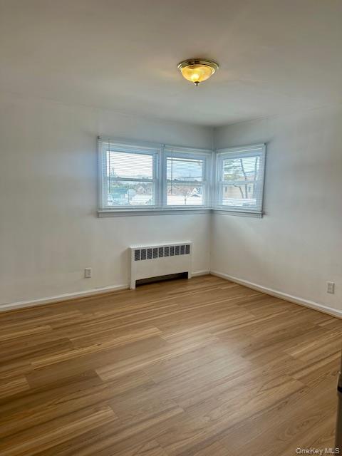 #8 photo, 3861 Peter Street, नासाउ काउंटी Seaford , NY 11783