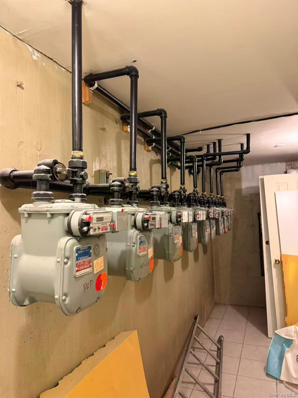 #2 photo, 14205 Cherry Avenue, קווינס Flushing , NY 11355