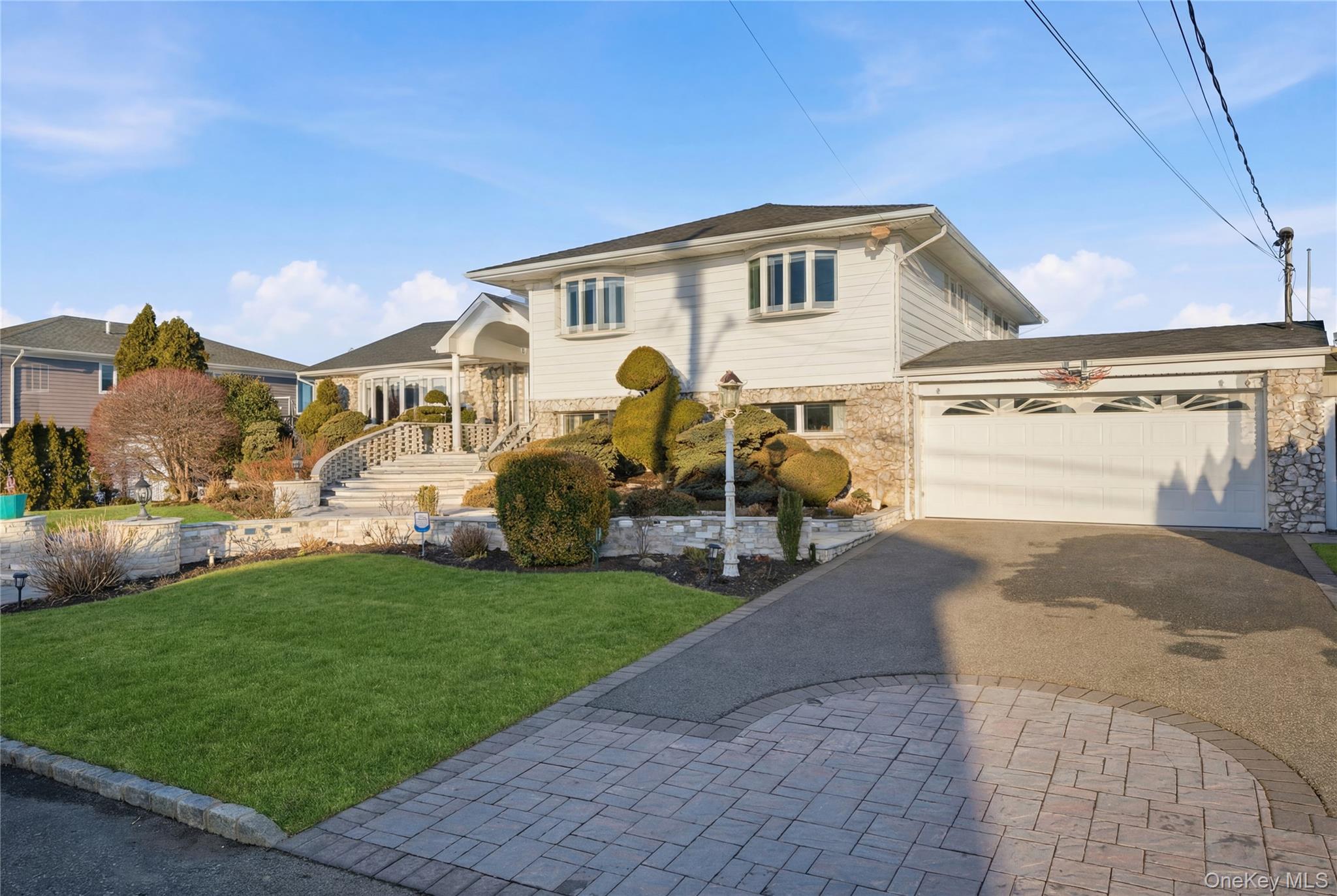 #2 photo, 14 Club Drive, ناسو Massapequa , NY 11758