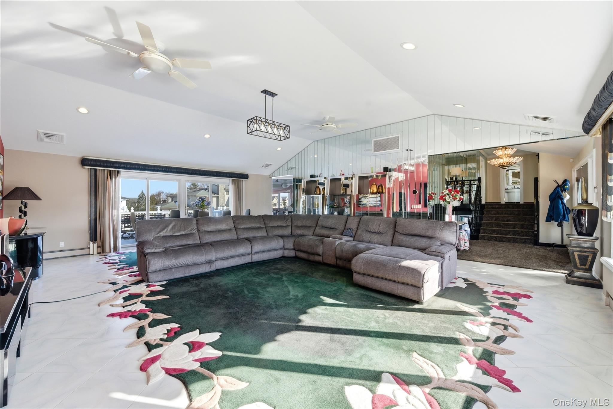 #5 photo, 14 Club Drive, ناسو Massapequa , NY 11758