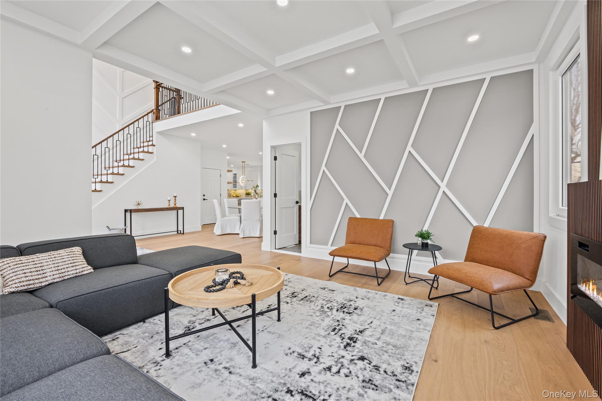 #8 photo, 182 Friends Lane, Нассау ‖ Westbury , NY 11590