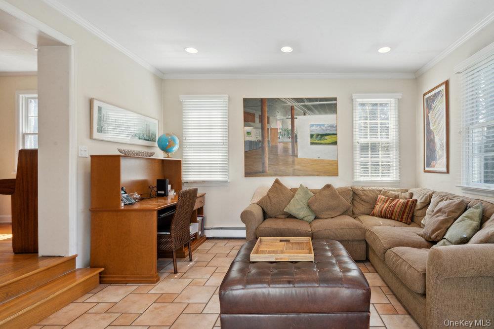 #11 photo, 75 Oakdale Lane, 長島 East Hills , NY 11577