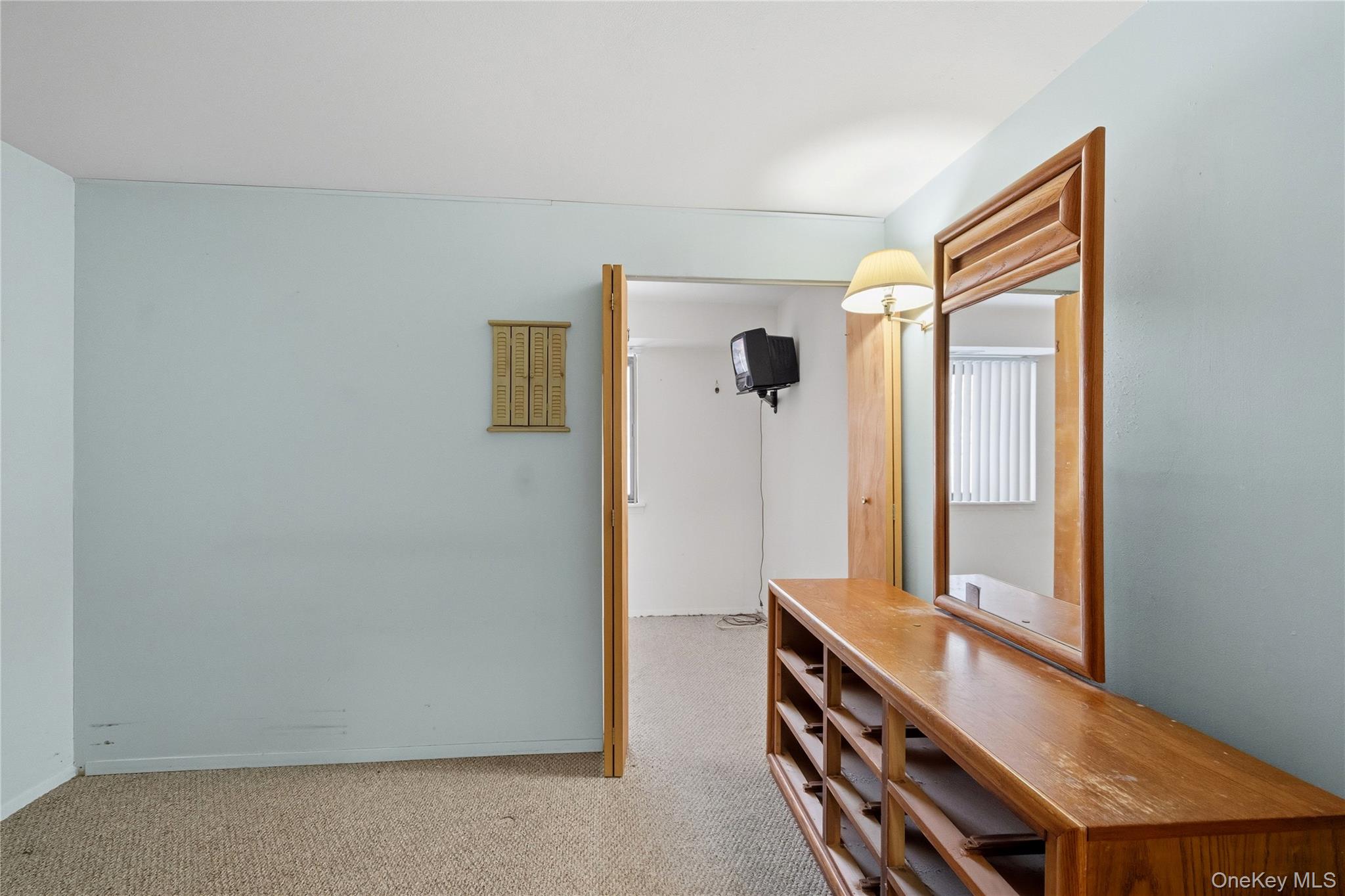 #20 photo, 19 Newbrook, Bay Shore , NY 11706