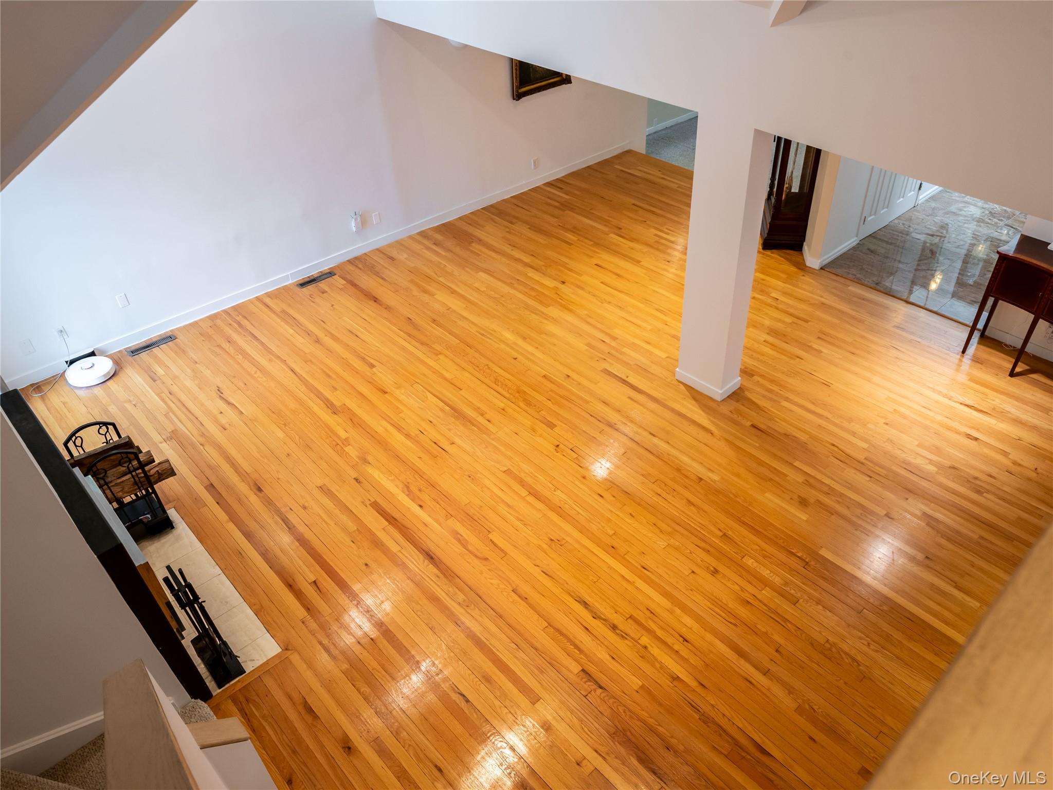 #20 photo, 127 Wooleys Lane, Great Neck , NY 11023