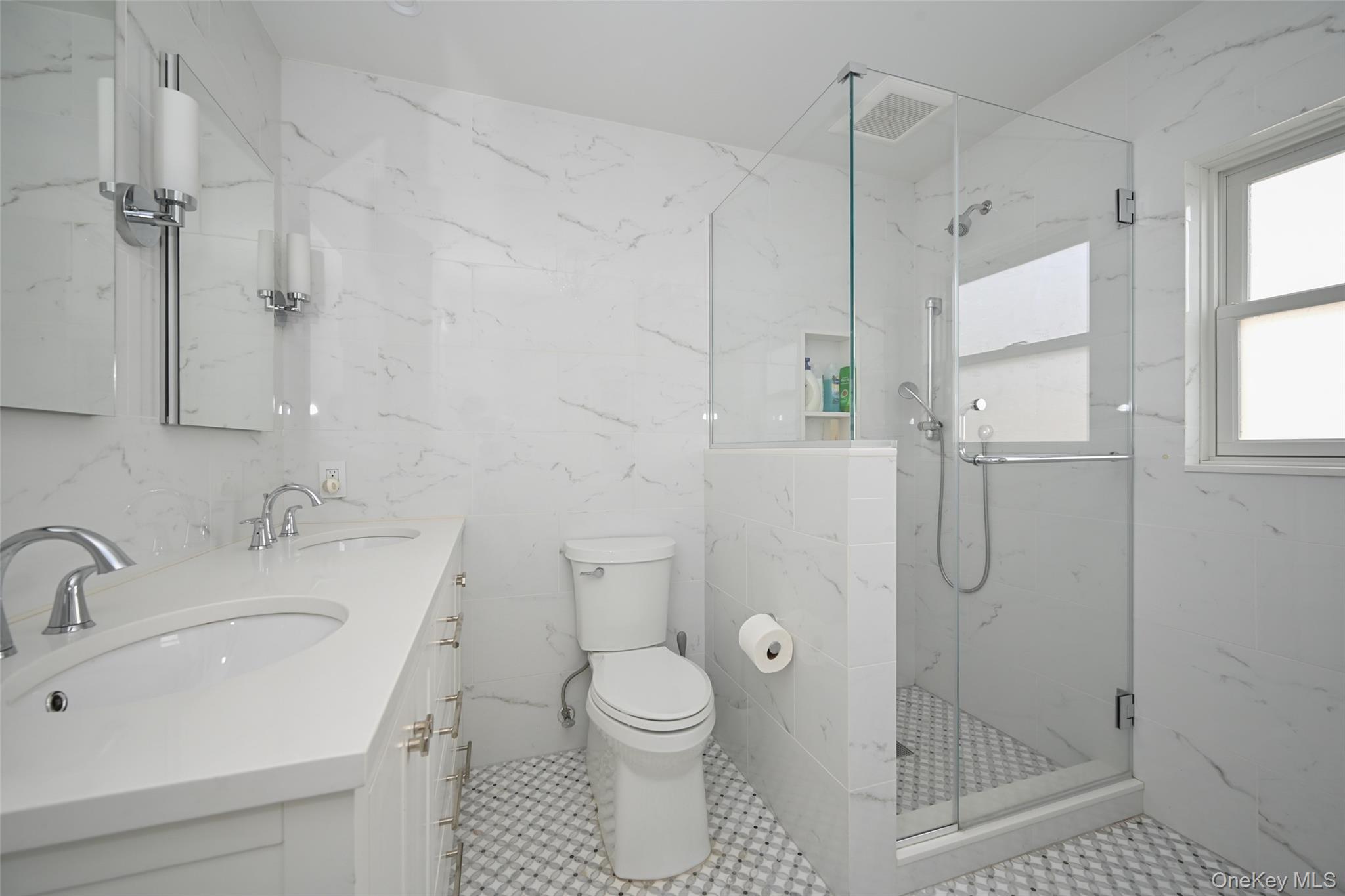 #16 photo, 58-18 213th Street, Bayside , NY 11364