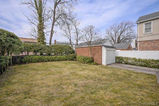 #20 photo, 58-18 213th Street, Bayside , NY 11364