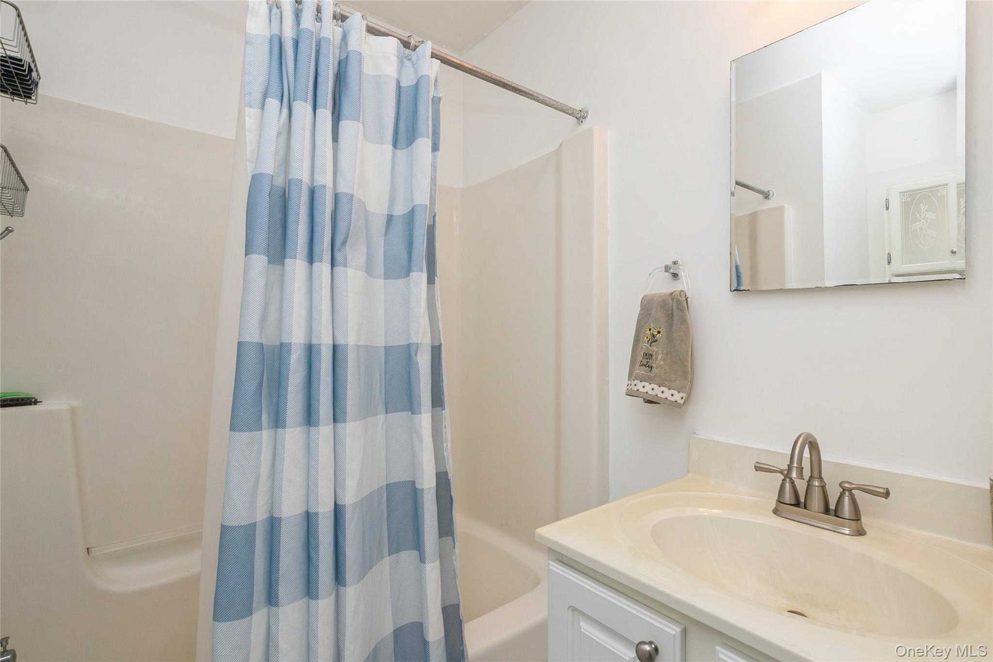 #15 photo, 11 Olive Street, Lake Grove , NY 11755