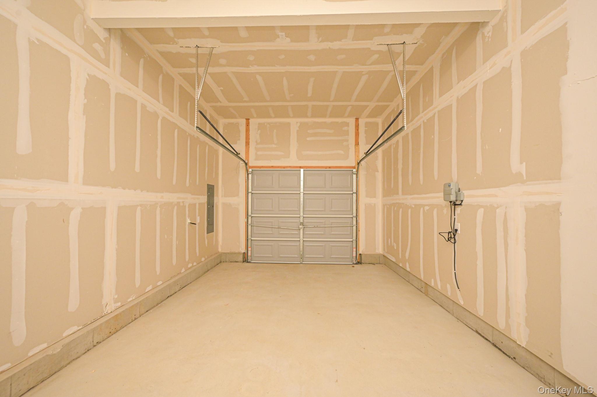 #14 photo, 6 Baldwin Court, Medford , NY 11763