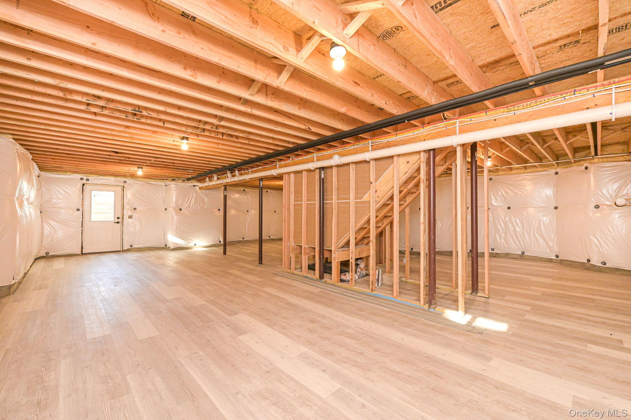 #13 photo, 465 Mill Road, מחוז סאפוק Coram , NY 11727