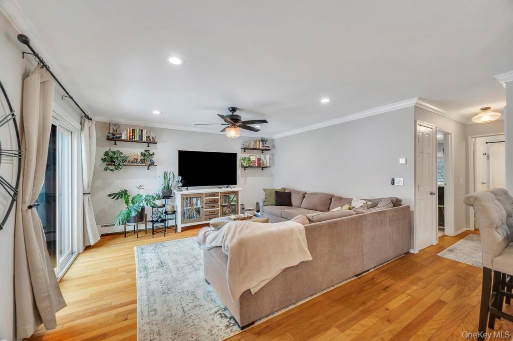 #18 photo, 73 Richmond Boulevard, সাফোক কাউন্টি Ronkonkoma , NY 11779