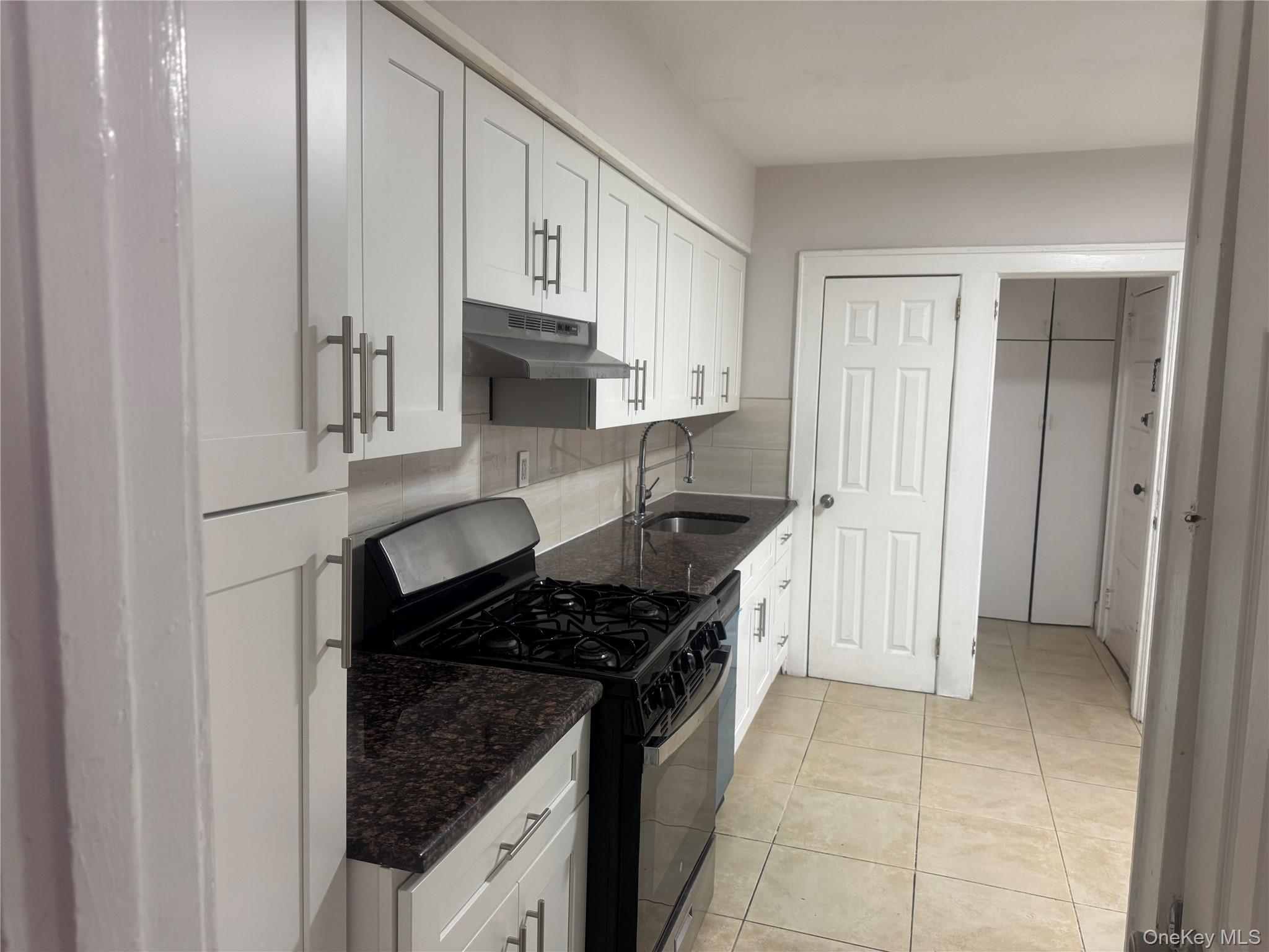 #7 photo, 267 Schenck, right side Avenue, Great Neck , NY 11021