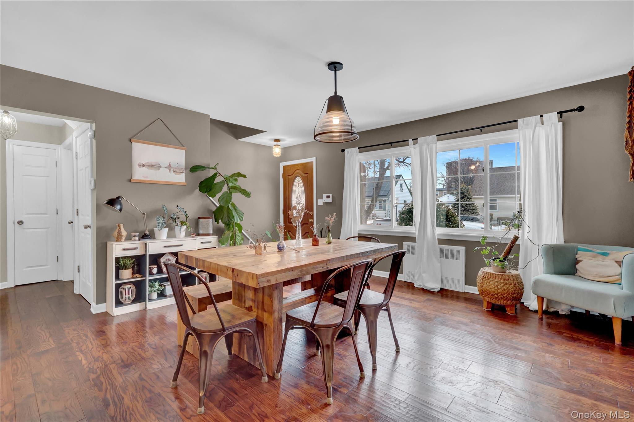 #16 photo, 2242 6th Street, नासाउ काउंटी East Meadow , NY 11554