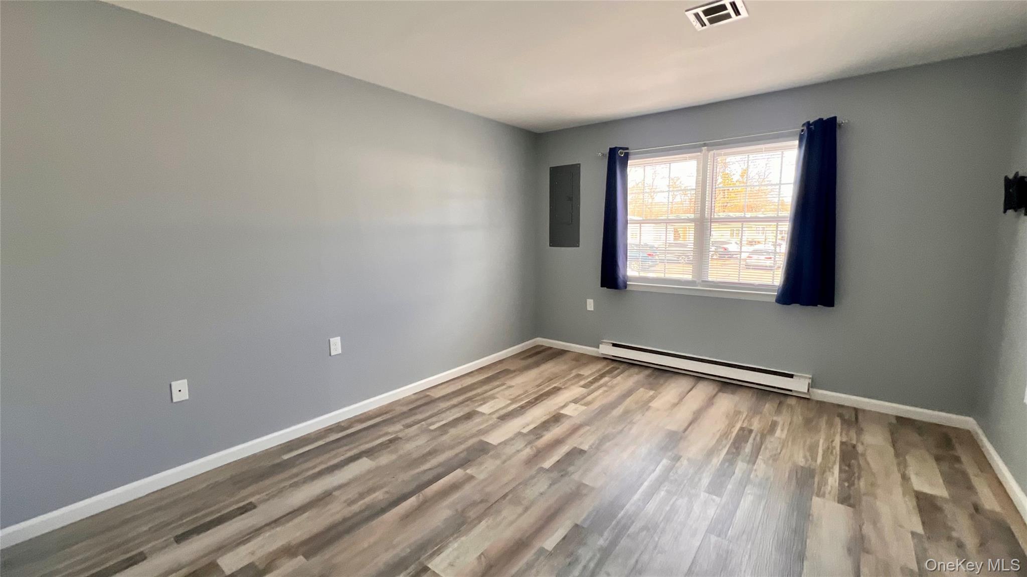 #11 photo, 421 Weymouth Court, Ridge , NY 11961