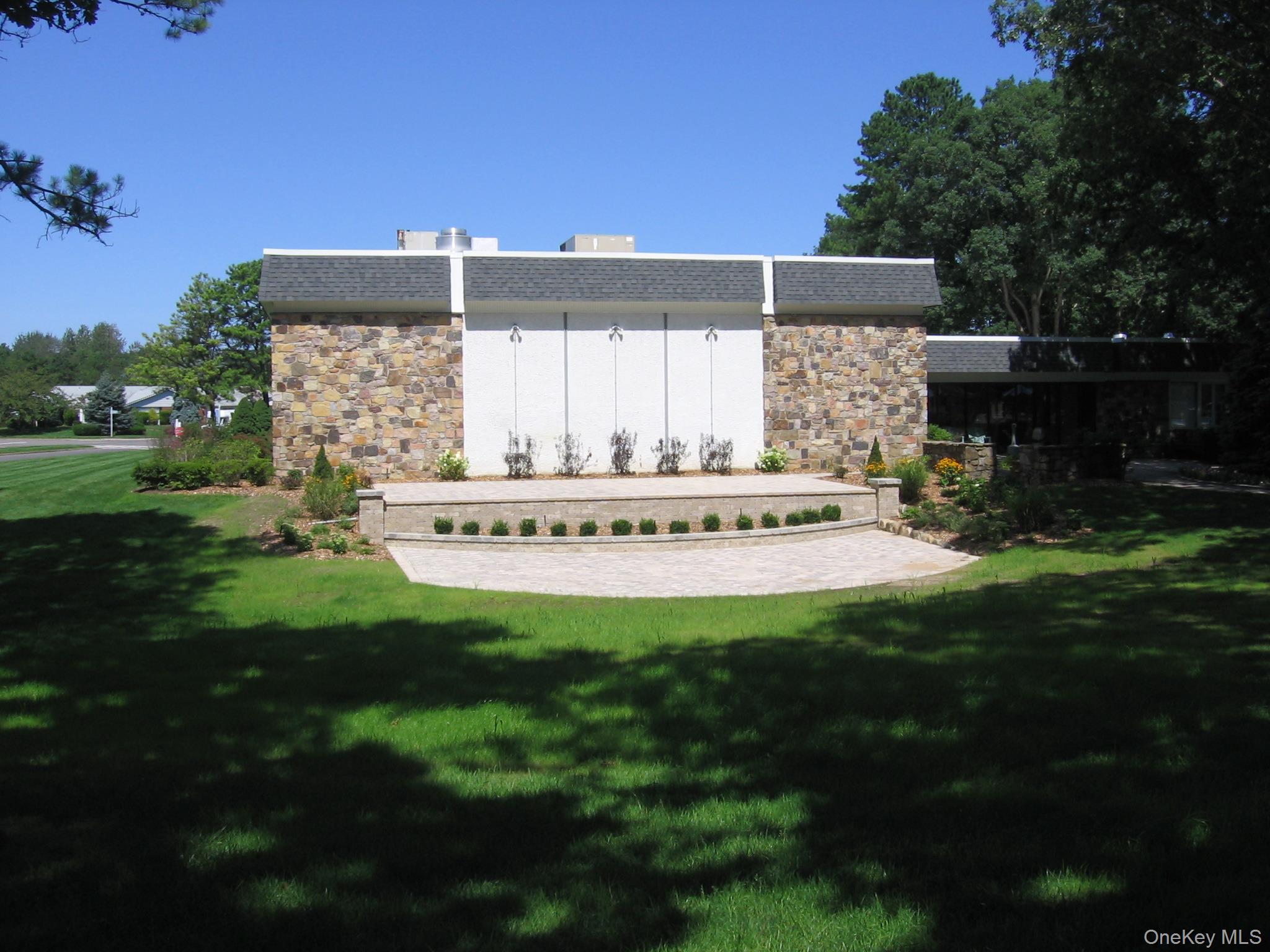 #16 photo, 421 Weymouth Court, Ridge , NY 11961