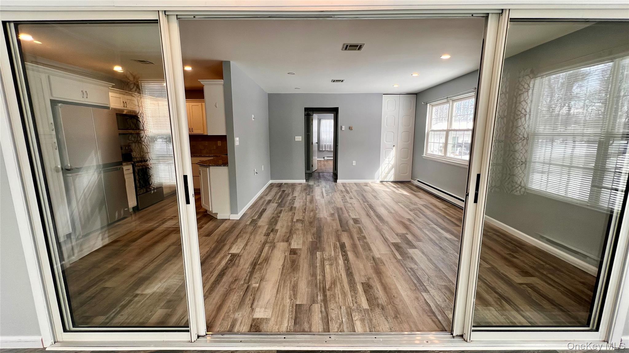 #6 photo, 421 Weymouth Court, Ridge , NY 11961