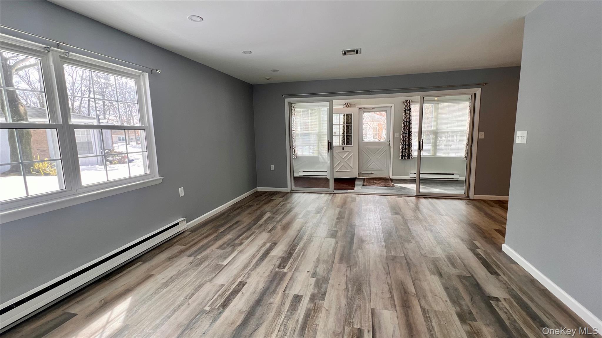 #8 photo, 421 Weymouth Court, Ridge , NY 11961