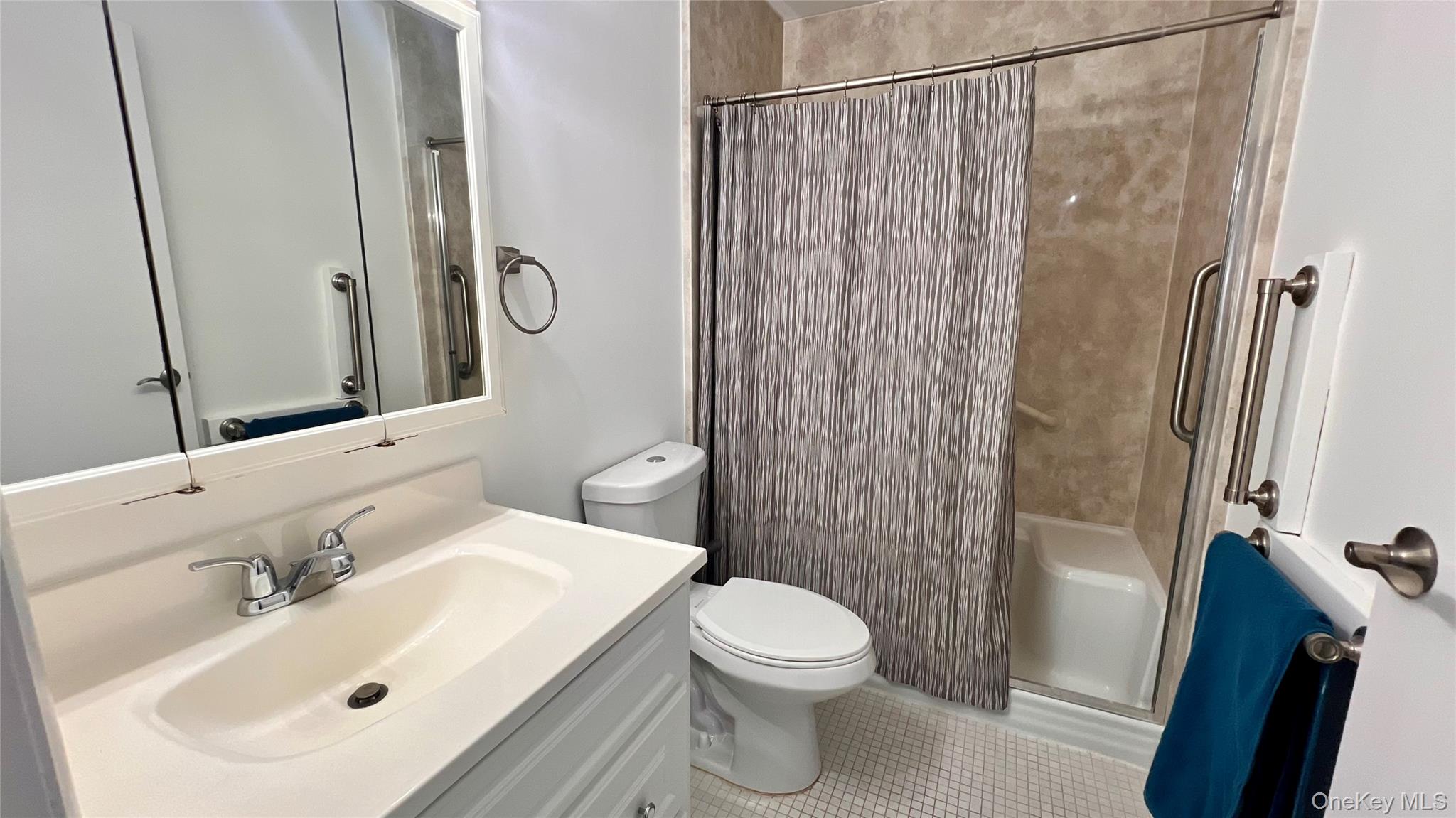 #9 photo, 421 Weymouth Court, Ridge , NY 11961