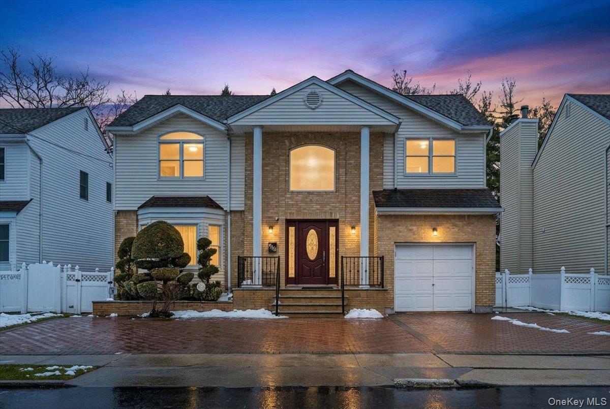 #1 photo, 1662 Park Avenue, New Hyde Park , NY 11040